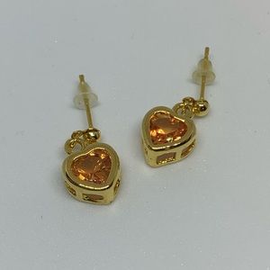 NEW Gold w orange heart rhinestone earrings